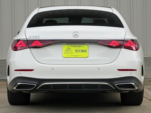 Used 2025 Mercedes-Benz E 350 Sedan w/ Winter Package image 11