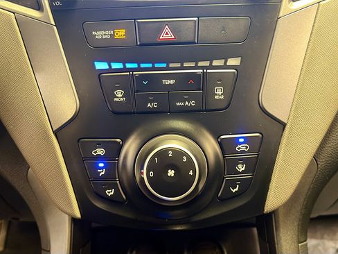 Used 2016 Hyundai Santa Fe Sport AWD/4WD image 21