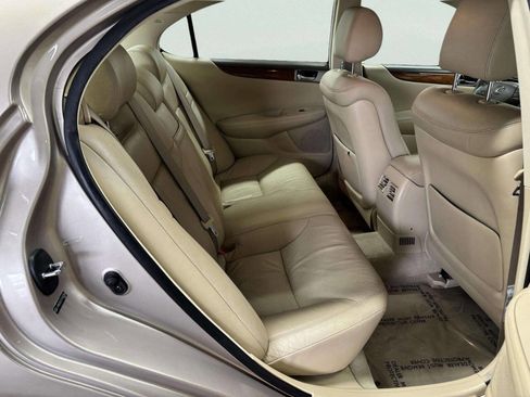 Used 2005 Lexus ES 330 FWD image 19
