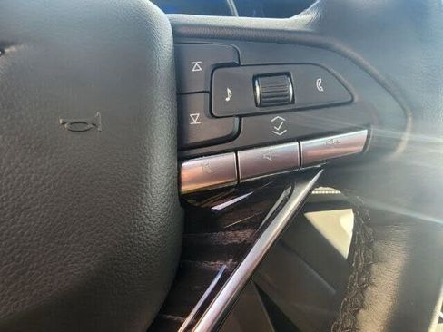 Used 2022 Cadillac Escalade Sport w/ Touring Package AWD/4WD image 23