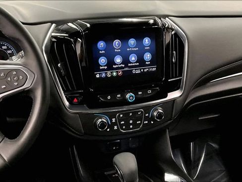 Used 2023 Chevrolet Traverse LT AWD/4WD image 7
