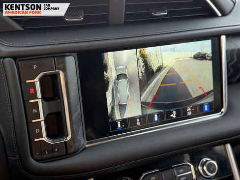 Used 2023 GMC Yukon Denali image 32