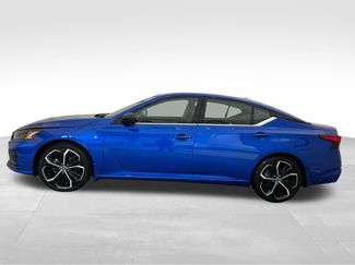 Used 2025 Nissan Altima 2.5 SR FWD video 2