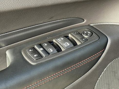 Used 2025 Dodge Durango R/T w/ Blacktop Package image 11