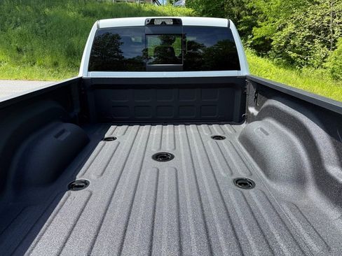 New 2025 RAM 2500 Laramie image 10