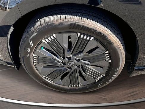 Certified 2025 Nissan Murano Platinum w/ Cargo Package image 9