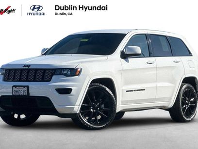 Used 2020 Jeep Grand Cherokee Altitude