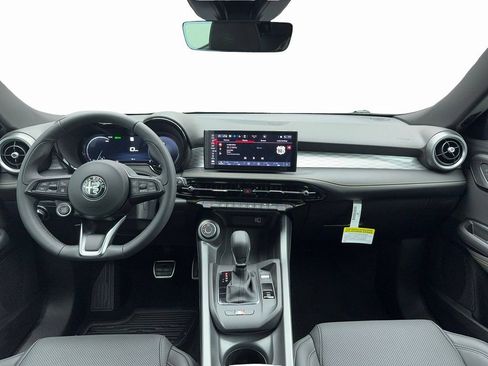 New 2025 Alfa Romeo Tonale w/ Premium Package AWD/4WD image 15