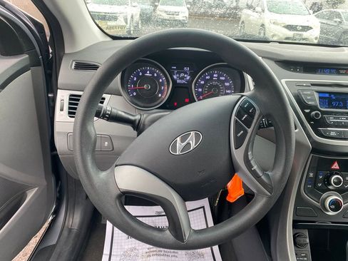 Used 2016 Hyundai Elantra SE FWD image 32