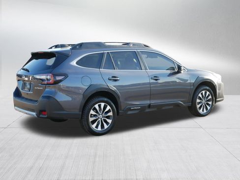 Used 2024 Subaru Outback Limited image 7