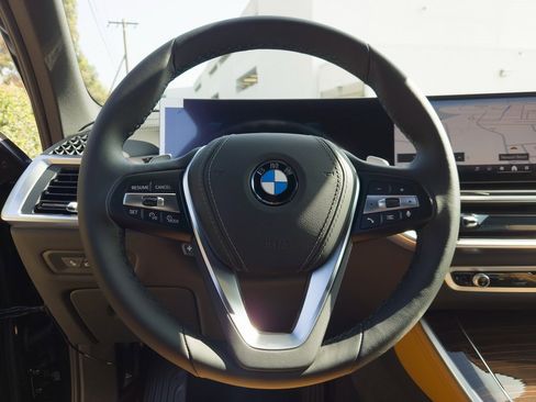 New 2026 BMW X5 sDrive40i w/ Parking Assistance Package image 11