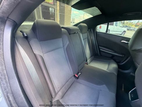 Used 2015 Dodge Charger SXT RWD image 14