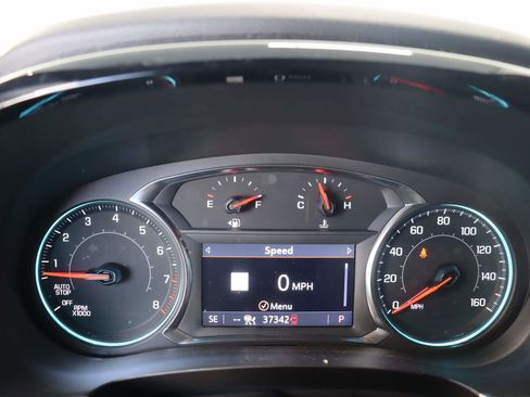 Used 2023 Chevrolet Traverse RS FWD image 10
