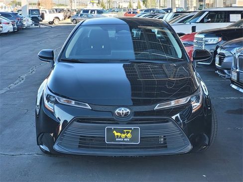 Used 2024 Toyota Corolla LE image 2