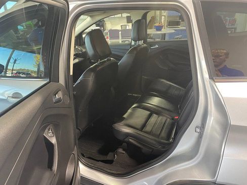 Used 2019 Ford Escape Titanium w/ U9j03 - Titanium Tow Package image 14