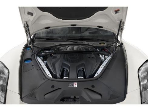Used 2025 Porsche Panamera image 14