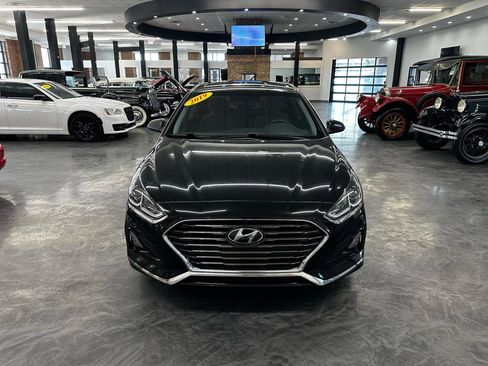 Used 2019 Hyundai Sonata SE image 2
