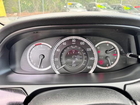 Used 2017 Honda Accord LX image 20