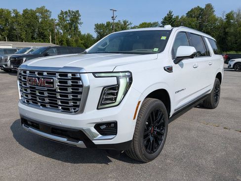 New 2026 GMC Yukon XL Denali w/ Sun & Power Step Package AWD/4WD image 3