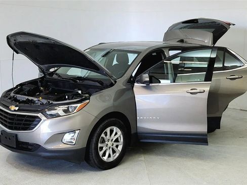 Used 2019 Chevrolet Equinox LT FWD image 10