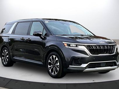 Used 2024 Kia Carnival EX