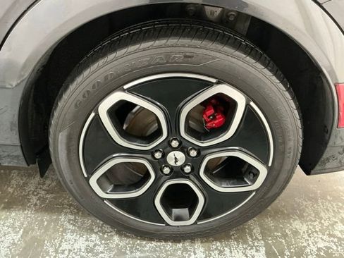 Used 2021 Ford Mustang Mach-E GT image 10