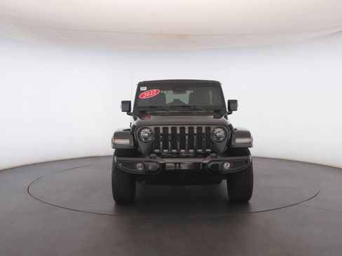 Used 2022 Jeep Wrangler Unlimited Sahara AWD/4WD image 23