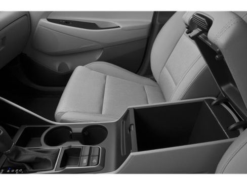 Used 2018 Hyundai Tucson Sport image 18