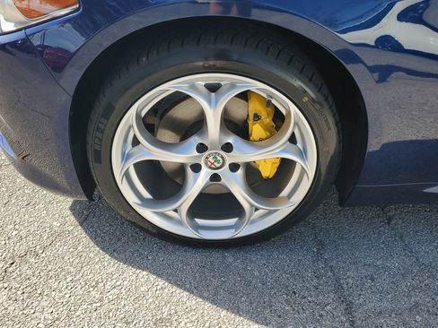 Used 2020 Alfa Romeo Giulia Ti Sport image 5