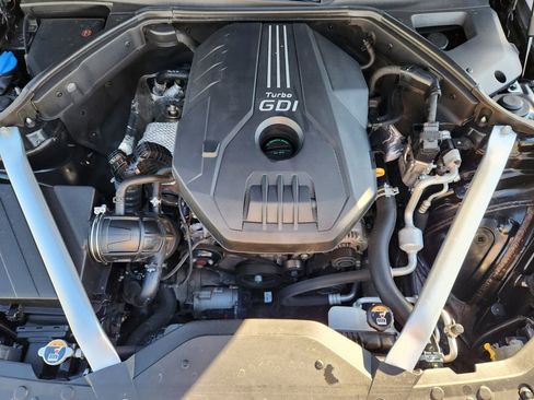 Used 2023 Genesis G70 2.0T image 30