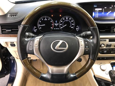 Used 2015 Lexus ES 350 image 19