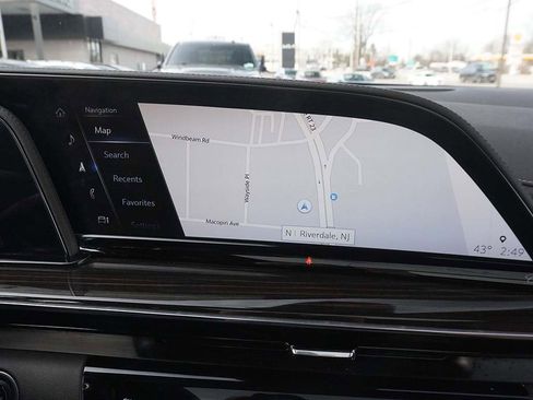 Used 2022 Cadillac Escalade Premium Luxury image 58