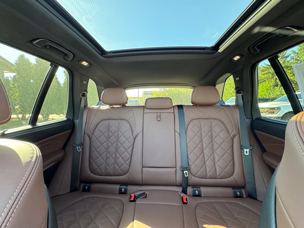 Used 2024 BMW X5 M60i AWD/4WD image 23