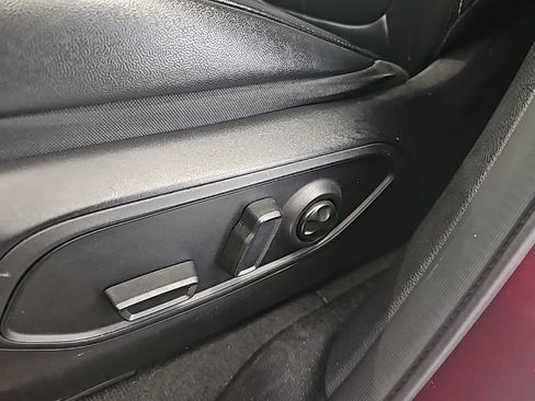 Used 2024 Jeep Grand Cherokee Limited image 14