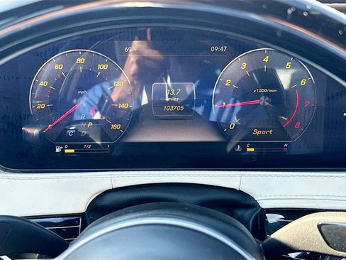 Used 2019 Mercedes-Benz S 560 4MATIC Sedan image 13