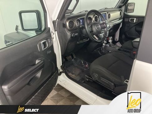 Used 2021 Jeep Wrangler Sport AWD/4WD image 11