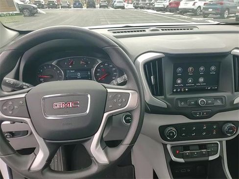 Certified 2024 GMC Terrain SLE image 22