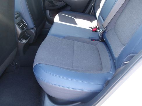 Used 2024 Kia Seltos S image 11