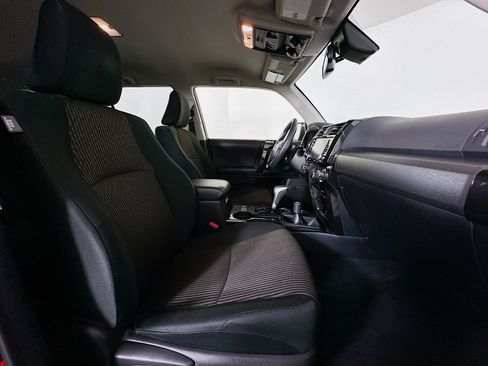 Used 2024 Toyota 4Runner TRD Off-Road image 29