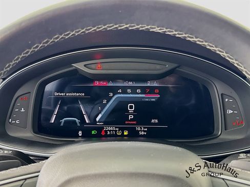 Used 2022 Audi Q8 Premium w/ Convenience Package image 15