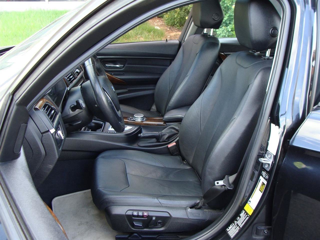 Used 2015 BMW 328i xDrive Sedan AWD/4WD image 7