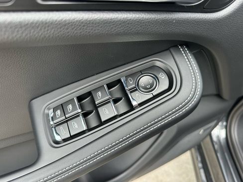 Used 2026 Porsche Macan GTS AWD/4WD image 22