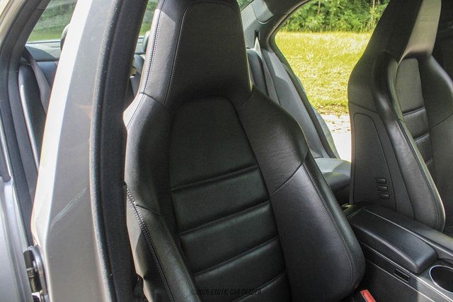Used 2013 Mercedes-Benz C 63 AMG Sedan image 26