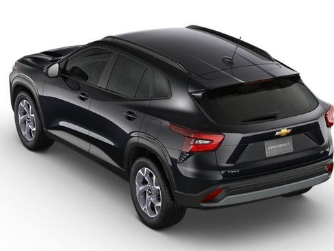 New 2026 Chevrolet Trax LT w/ LT Convenience Package FWD image 28