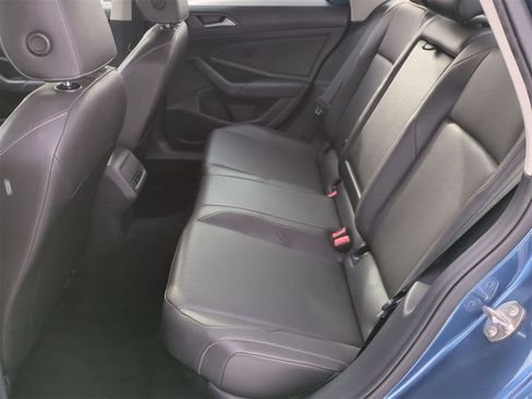 Used 2020 Volkswagen Jetta SE w/ SE Cold Weather Package image 20