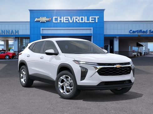 New 2026 Chevrolet Trax LS w/ LS Convenience Package FWD image 8