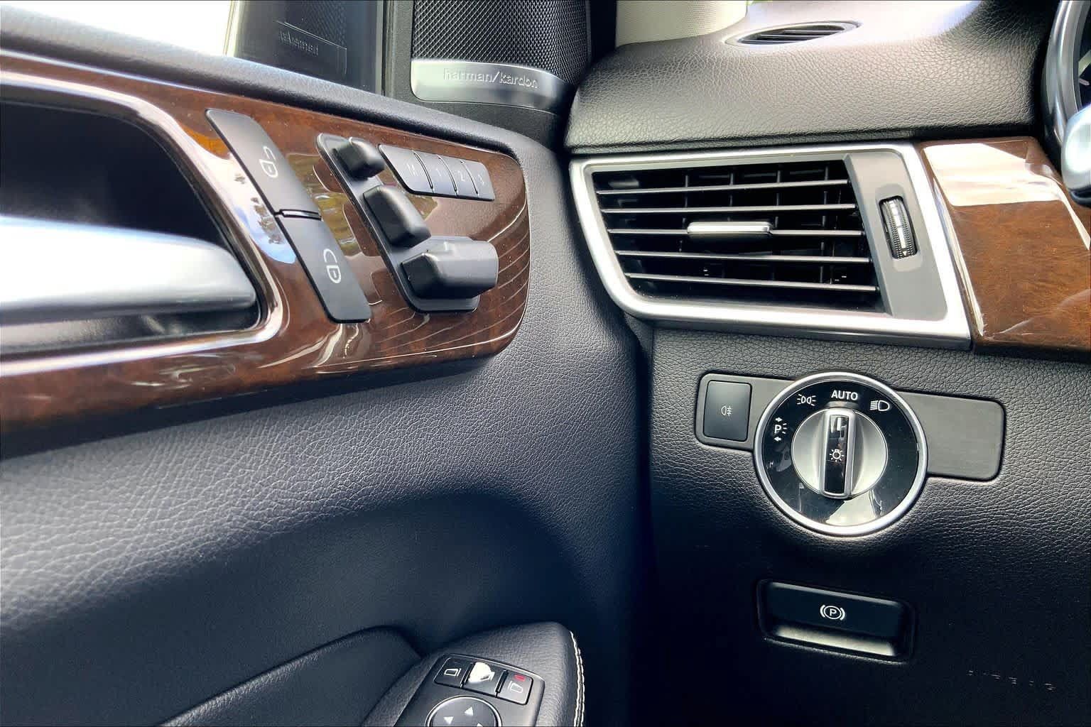Used 2015 Mercedes-Benz ML 350 4MATIC image 34