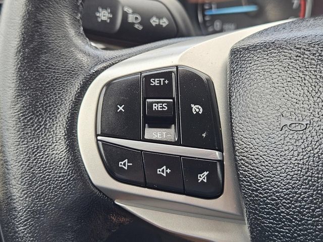 Used 2023 Ford Explorer XLT w/ Equipment Group 202A RWD image 36