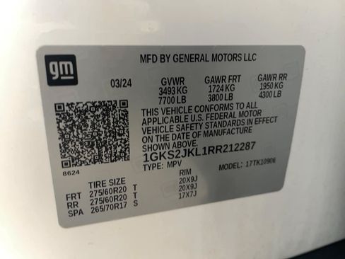 Used 2024 GMC Yukon XL Denali AWD/4WD image 12