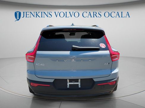 New 2026 Volvo XC40 B5 Ultra w/ Protection Package Premier AWD/4WD image 4